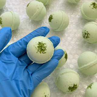 Bath Soak: BABY BOMB (2")(Round Shape)(55 Each/Jar)